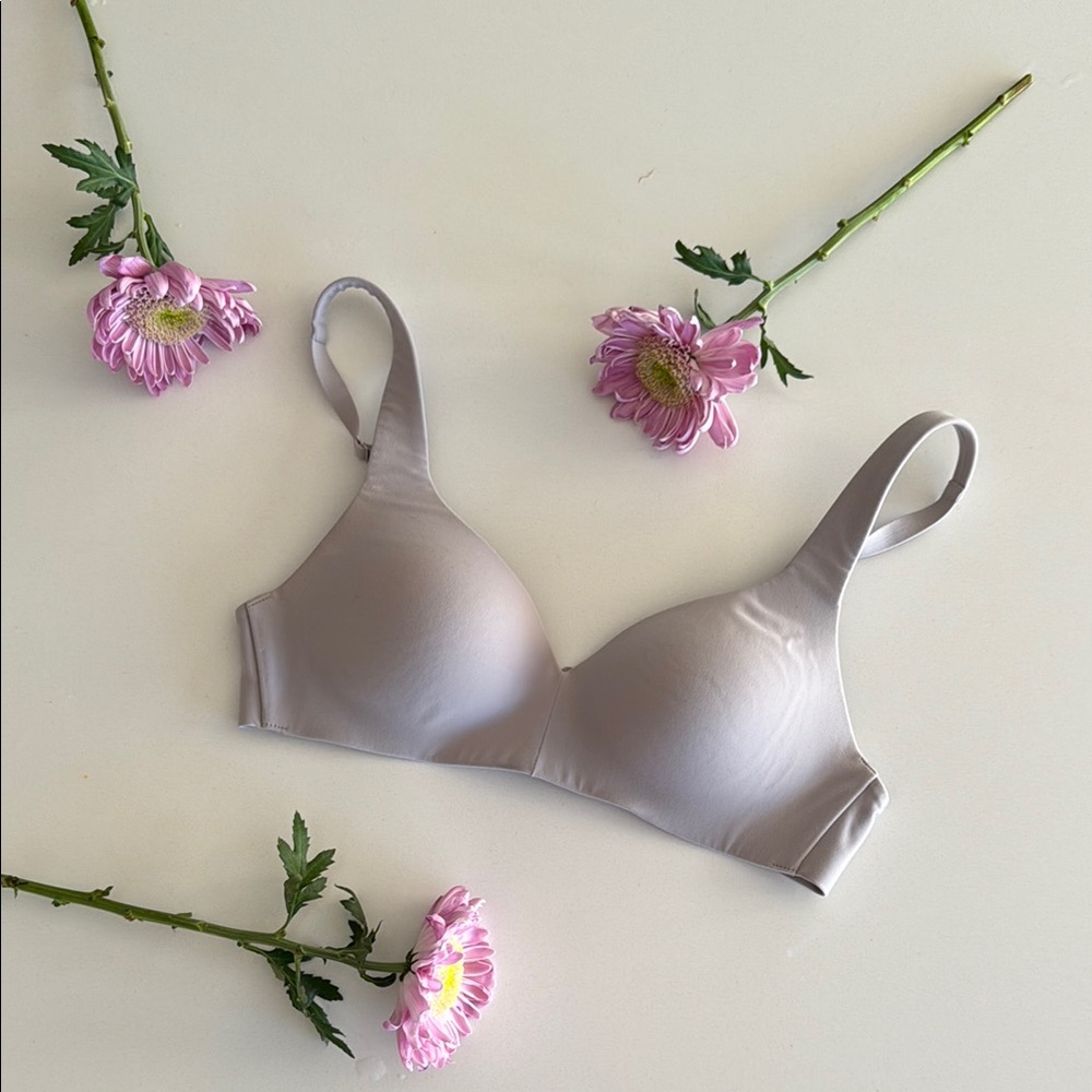 Athleta Light Gray Bra